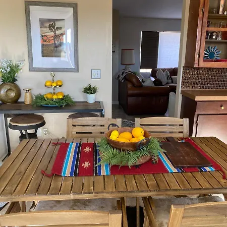 Desert Oasis - Joshua Tree Peaceful Retreat Home